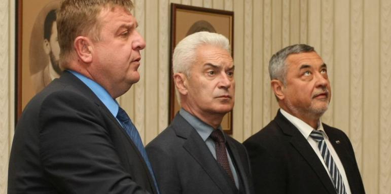 И Симеонов удари Каракачанов заради ромите